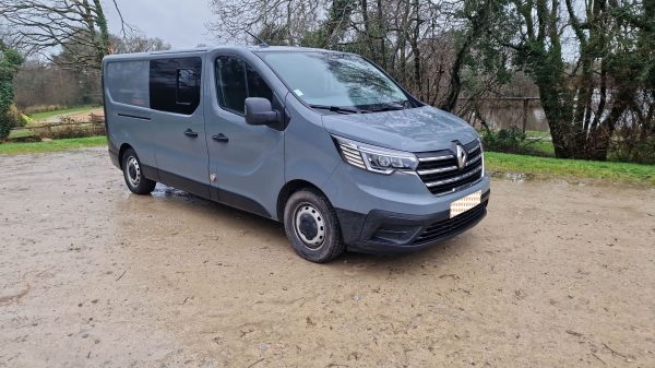 RENAULT BASE TRAFIC