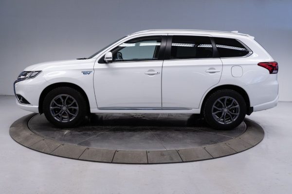Mitsubishi Outlander - Image 5