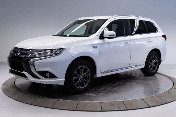 Mitsubishi Outlander - Image 7