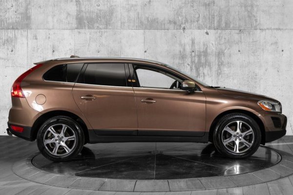 Volvo XC60 - Image 9