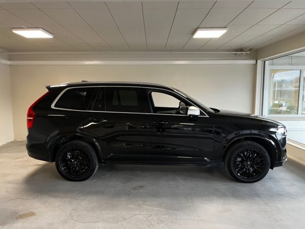 Volvo XC90 - Image 16