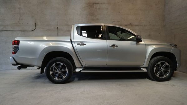 Mitsubishi L200 - Image 11