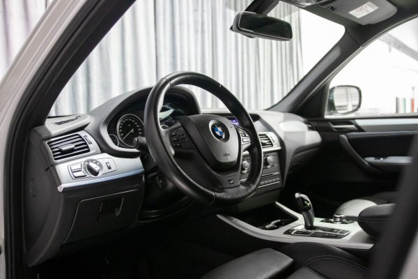 BMW X3 - Image 8