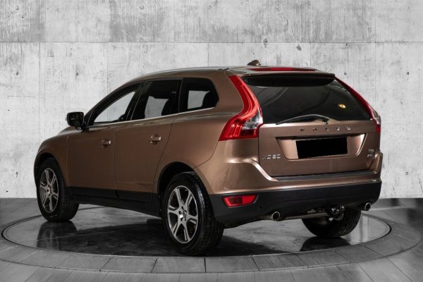 Volvo XC60 - Image 14