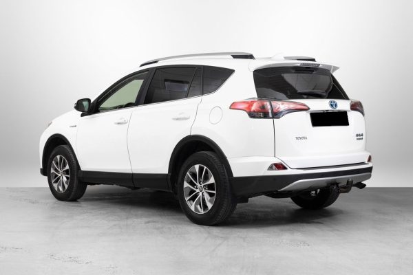 Toyota RAV4 Hybrid - Image 12