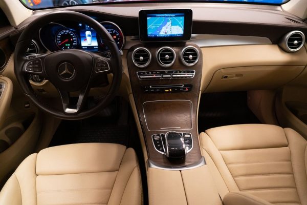 Mercedes-Benz GLC 350 - Image 22