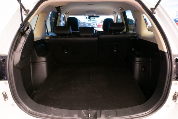 Mitsubishi Outlander - Image 24