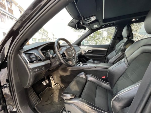 Volvo XC90 - Image 25