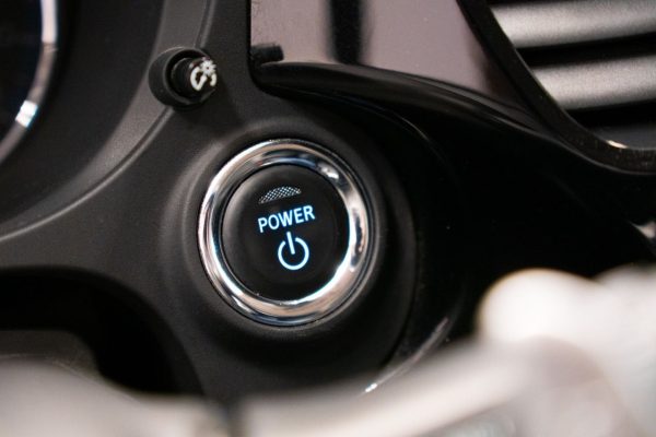 Mitsubishi Outlander - Image 26