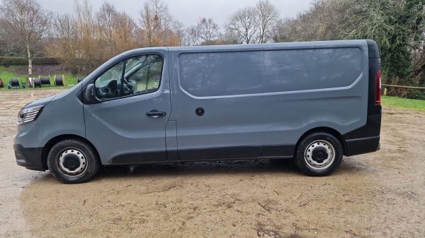 RENAULT BASE TRAFIC - Image 17