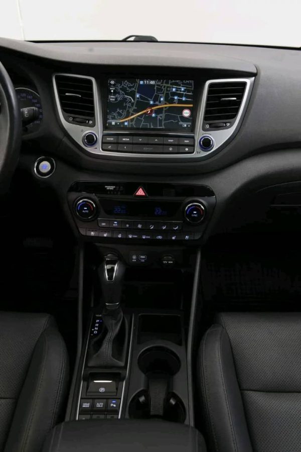 Hyundai Tucson - Image 12