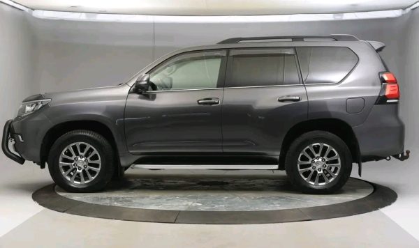 Toyota Land Cruiser GX - Image 2