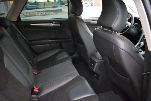 Ford Mondeo 2.0 - Image 11