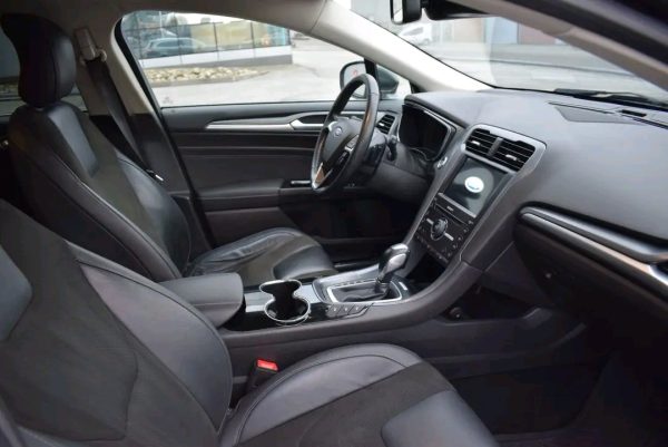 Ford Mondeo 2.0 - Image 13