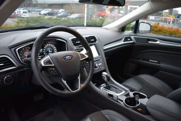 Ford Mondeo 2.0 - Image 14