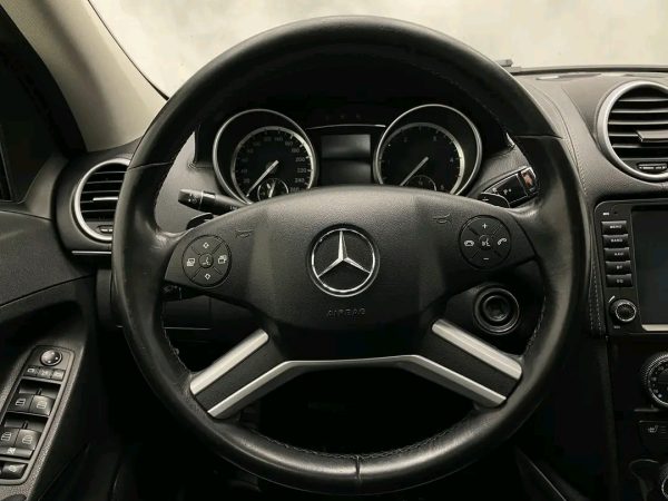 Mercedes-Benz GL 350 - Image 4