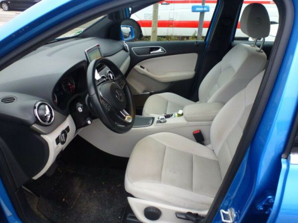 Mercedes Classe B 200 - Image 2