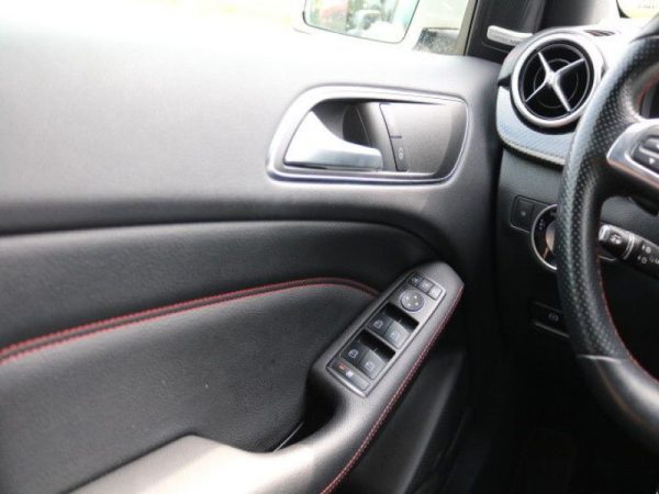 Mercedes Classe B 220 4Matic AMG - Image 7