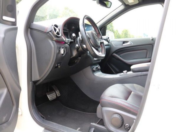 Mercedes Classe B 220 4Matic AMG - Image 8